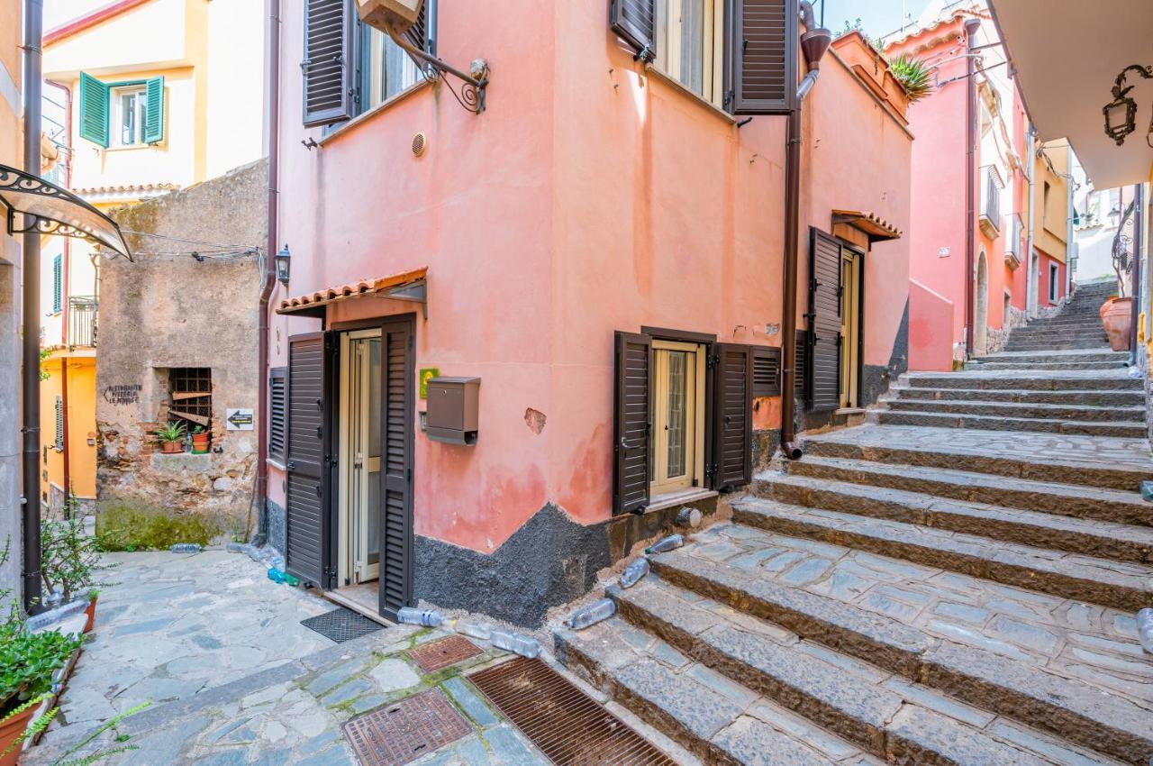 Castelmola Casa Chiocciola With Terraces Lägenhet Exteriör bild